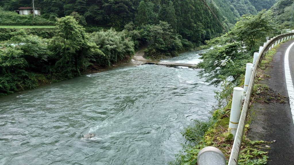 ころび石沈下橋